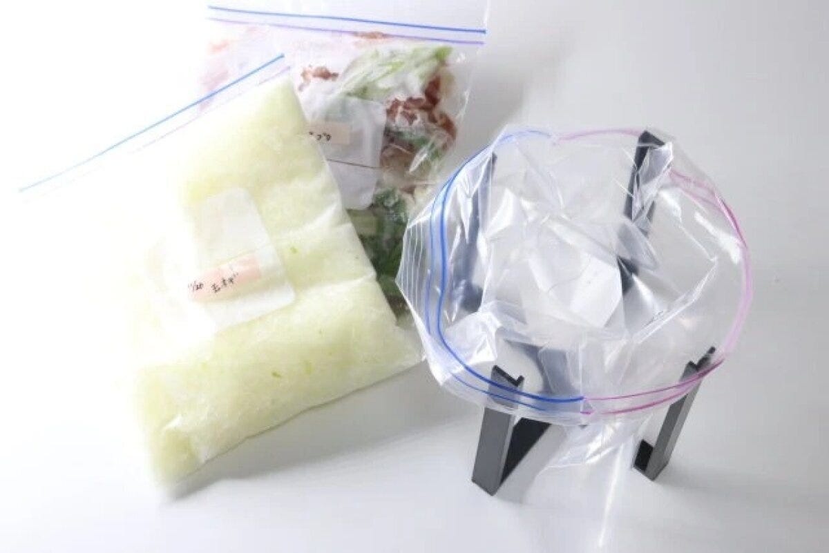 ダイソー　キッチンマルチスタンド（S）　使用例　袋詰め