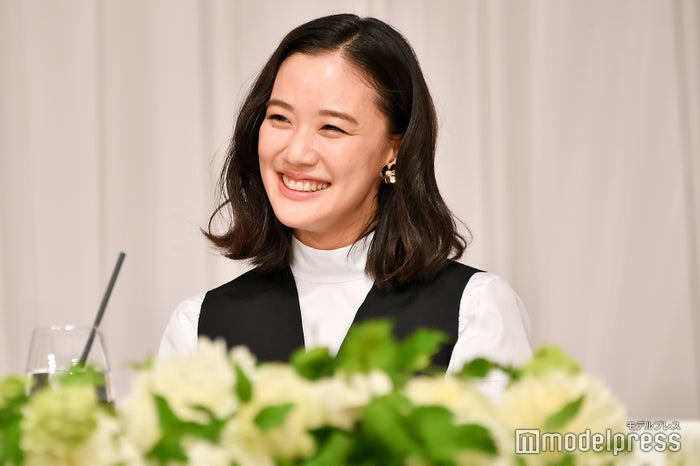 南キャン山里亮太 蒼井優 結婚会見一問一答 後編 土手デートで愛を育んだ 初デートの様子を明かす モデルプレス 南キャン山里亮太 蒼井優 結婚会見一問一答 後編 土手デートで愛を育んだ 初デートの様子を明かす モデルプレス