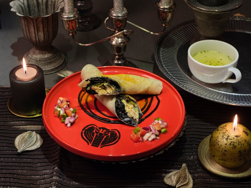 <ジャファー>フムスとチキンの邪悪なスパイシーラップ 税込1,890円(C)Disney