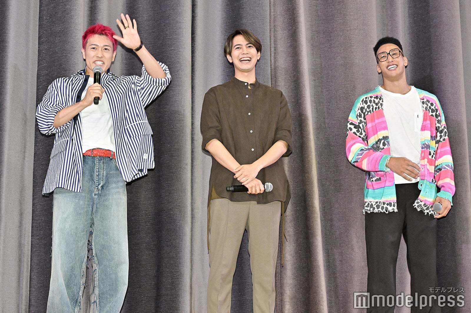 （左から）中務裕太、片寄涼太、関口メンディー（C）モデルプレス
