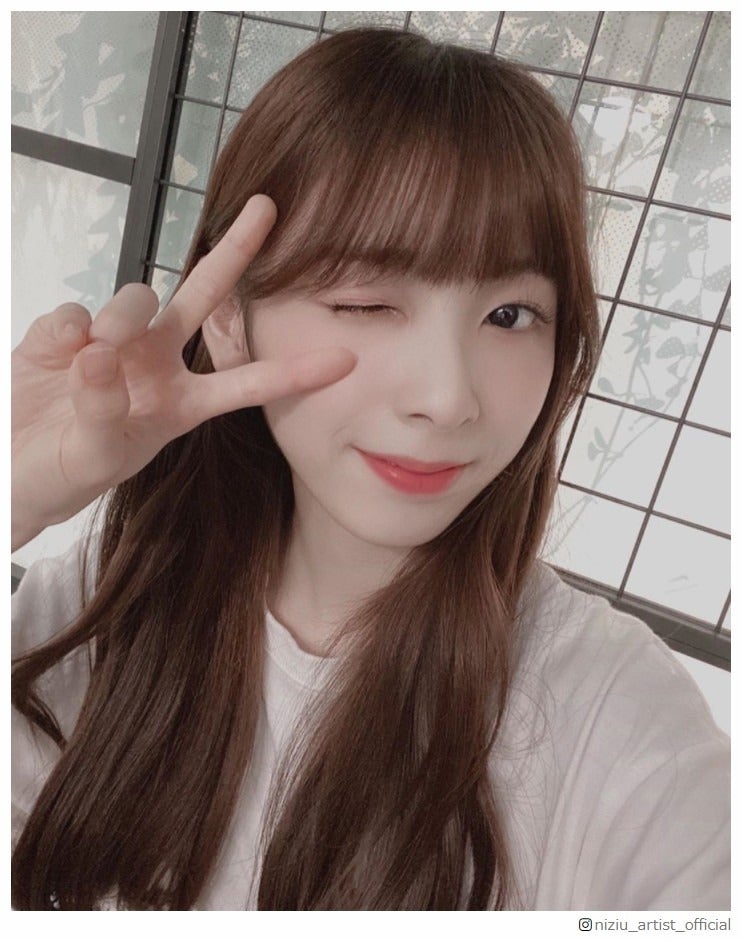 Niziuミイヒ ウインク自撮りにファン悶絶 可愛すぎて癒やされる モデルプレス