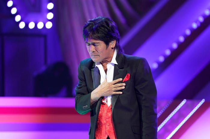 松崎しげる「第6回 ももいろ歌合戦」より(提供写真)