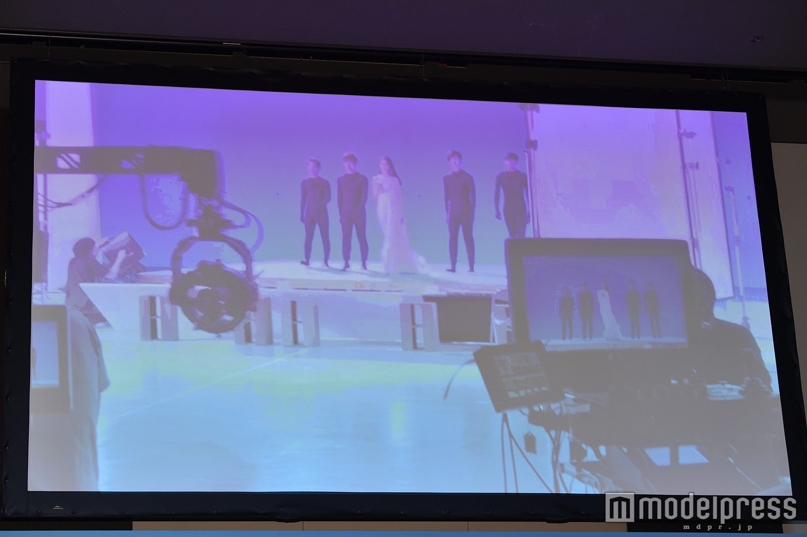 撮影中の写真 （C）モデルプレス