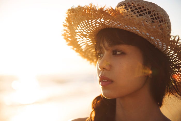 佐藤晴美 ファースト写真集「ハルミイロ」(画像提供:主婦の友社)