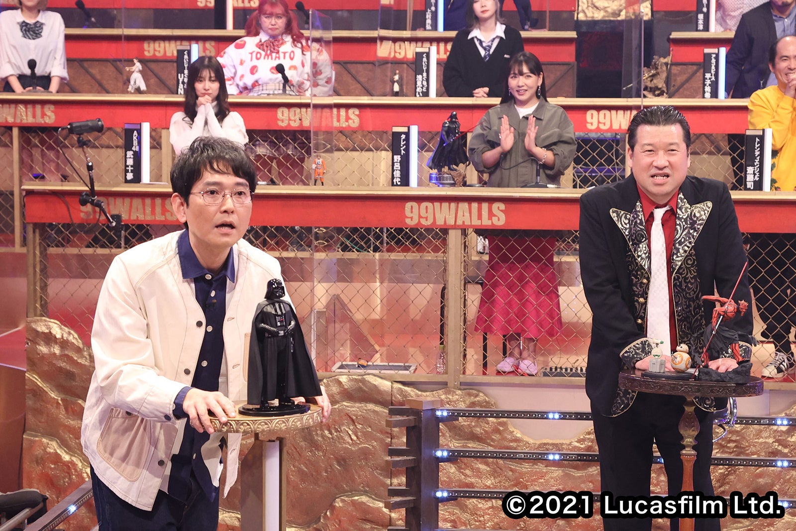 （左から）土屋伸之、佐藤二朗（C）2021 Lucasfilm Ltd.