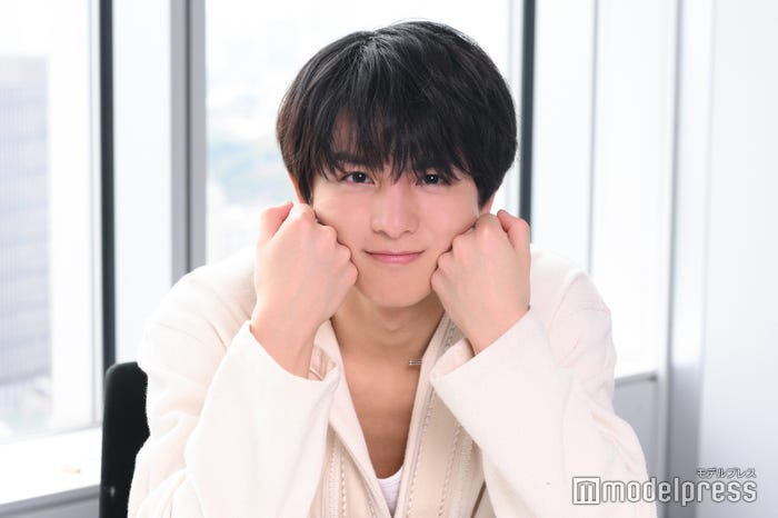 「年下犬系男子っぽく」に応えてくれた柏木悠(C)モデルプレス