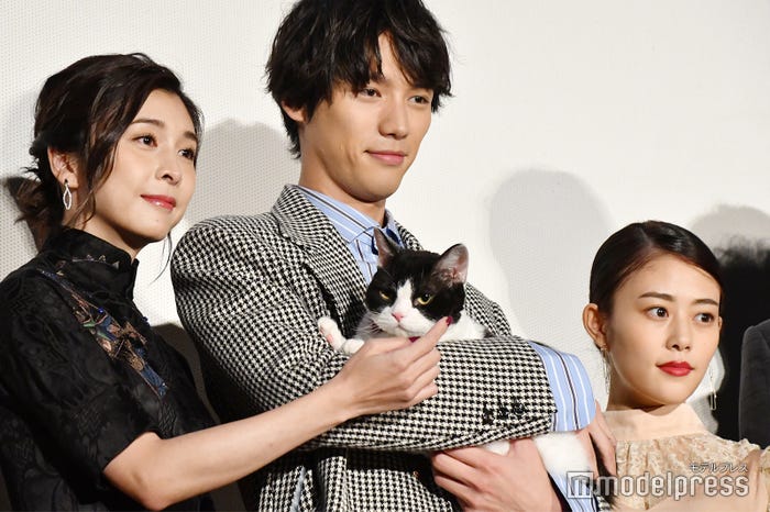 竹内結子、福士蒼汰、高畑充希 (C)モデルプレス