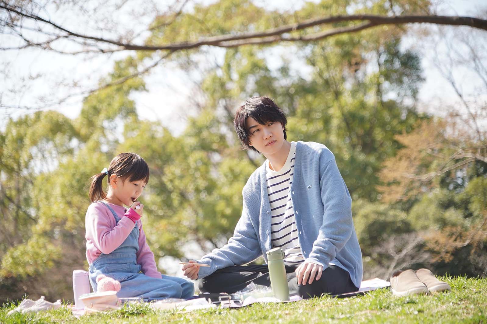 白浜優凪、桜田通「クールドジ男子」第5話より（C）那多ここね／SQUARE ENIX・ドラマ「クールドジ男子」製作委員会