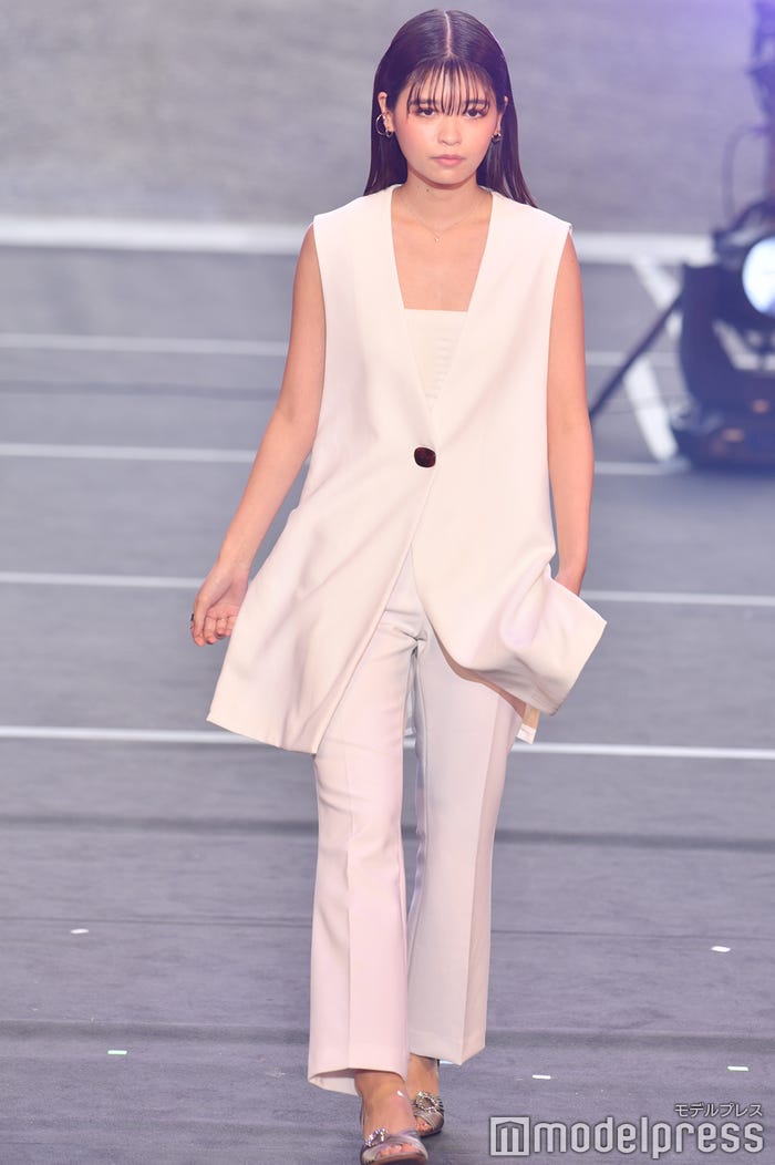 景井ひな(C)モデルプレス