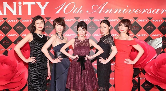 (左から)板谷由夏、吉瀬美智子、真木よう子、伊藤歩、長谷川京子(C)フジテレビ