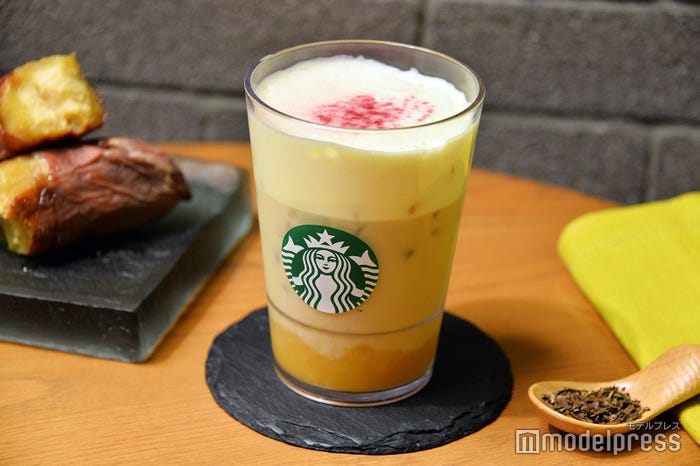 ほうじ茶香る 焼き芋 ムース ティー ラテ(C)モデルプレス