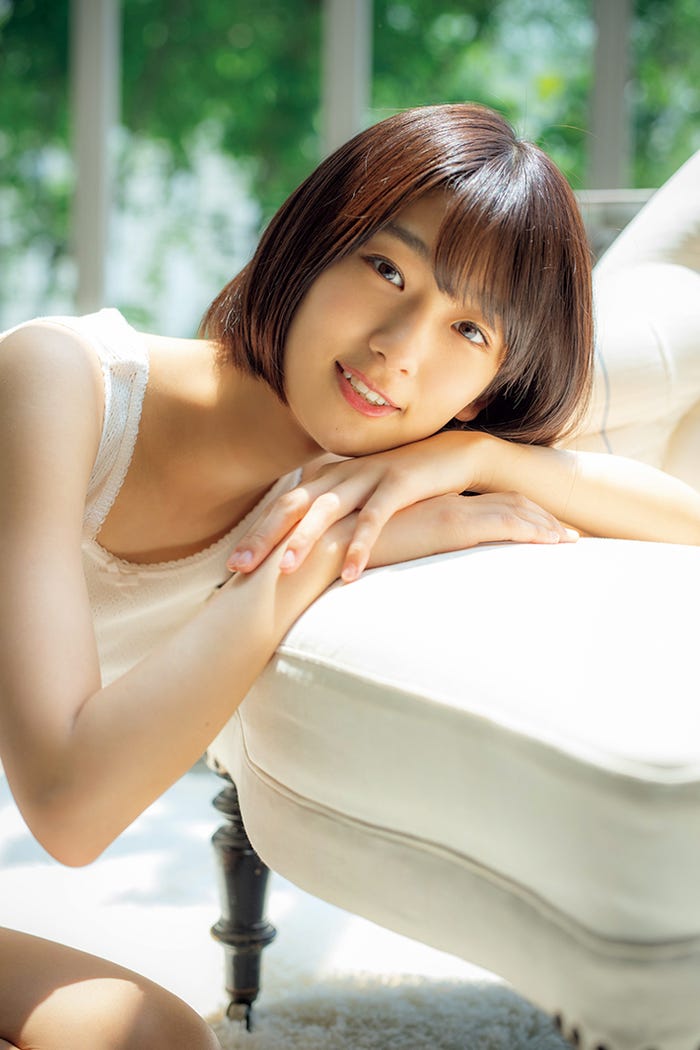 井上梨名(C)松田忠雄、光文社