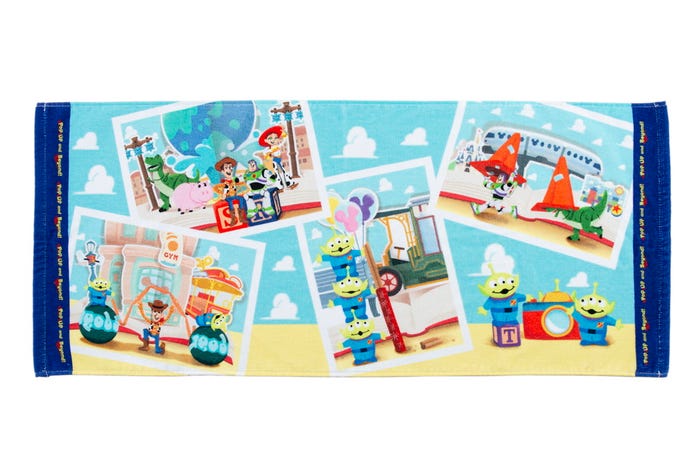 フェイスタオル¥1,500(C)Disney (C)Disney/Pixar (C)2022 Hasbro.All Rights Reserved.(C)2022 Poof-Slinky,Inc.