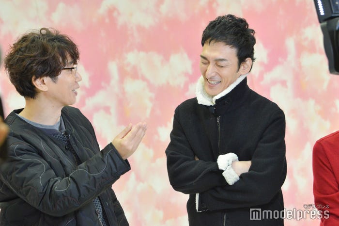 ユースケ・サンタマリア、草なぎ剛 (C)モデルプレス