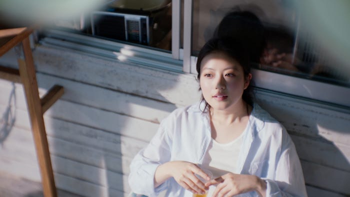 今田美桜「晴れ風 びんの晴れ風 今田」篇より(提供写真)