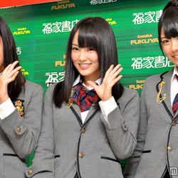 NMB48(写真左から:渡辺美優紀、山本彩、福本愛菜)