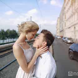 普段と違うキスで男性もドキドキに（photo by prostooleh／Fotolia）