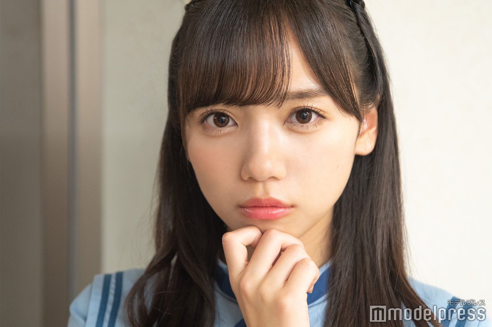 加藤史帆、齊藤京子（C）モデルプレス