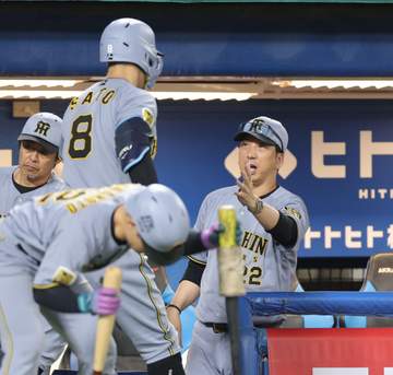 阪神・藤川監督 6連勝逃すも「前向きにまた明日、いける」 左翼ディベイニーは「勝負として起用」