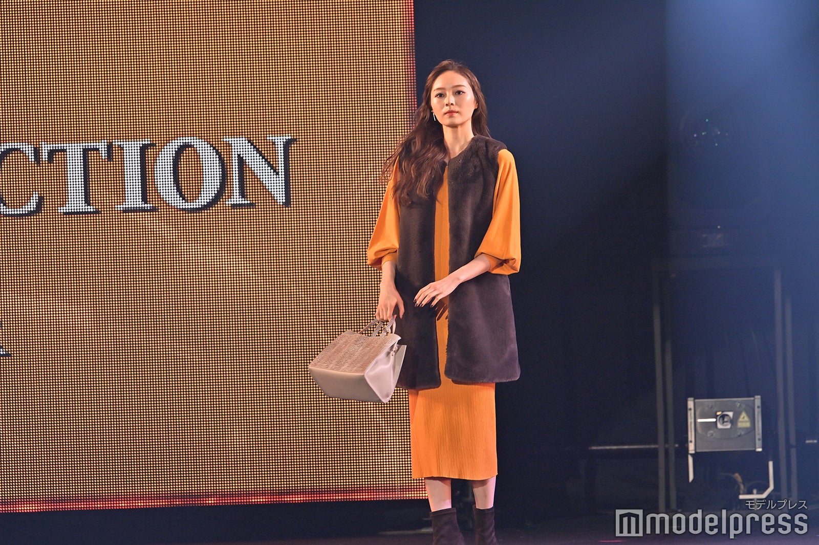 （C）モデルプレス