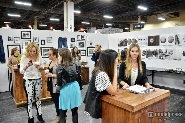 「PAIGE」ブースの様子（「MAGIC」2013S／Sにて）