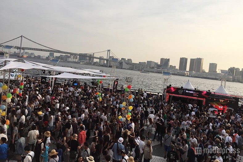 「Lenovo presents Body&SOUL Live in Japan2015」ステージの様子