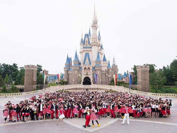 ディズニーランドで初の試み ハロウィーンイベント 開催周年を記念 モデルプレス