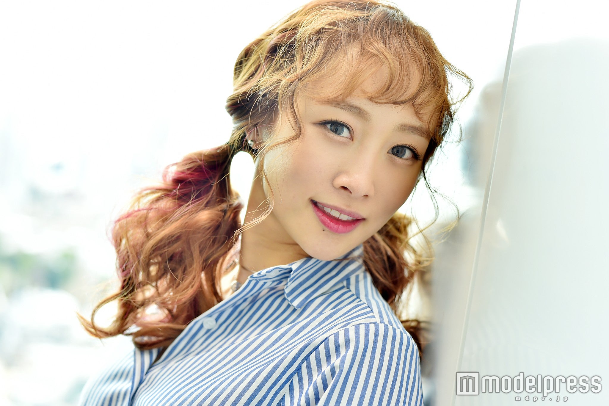 モデルプレスのインタビューに応じたニコル（C）モデルプレス