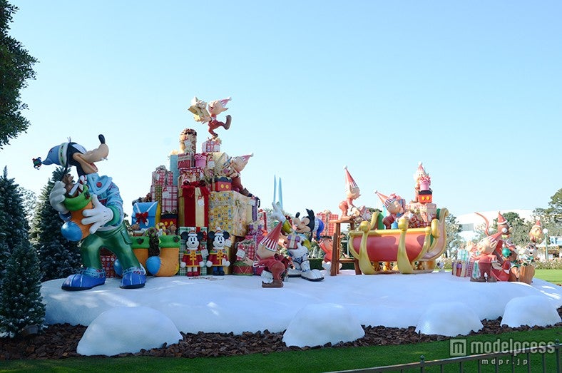 シンデレラ城に向かって左側のフォトロケーション