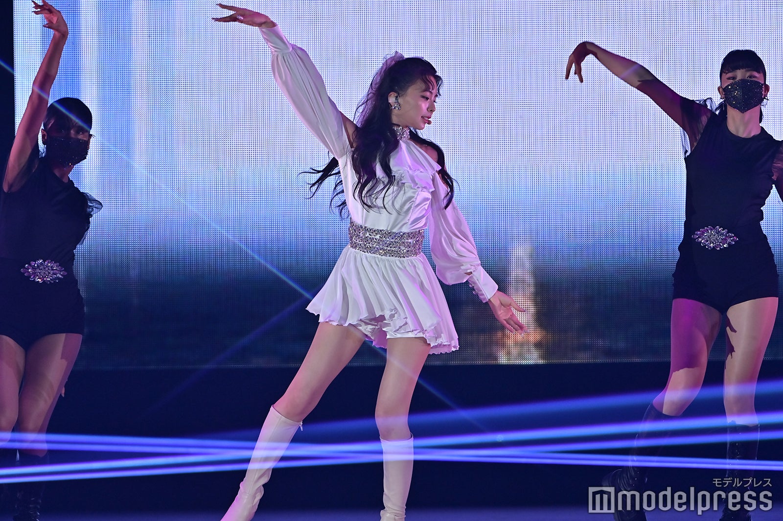 （C）モデルプレス