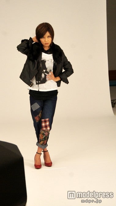 宇野実彩子／CMメイキングカット