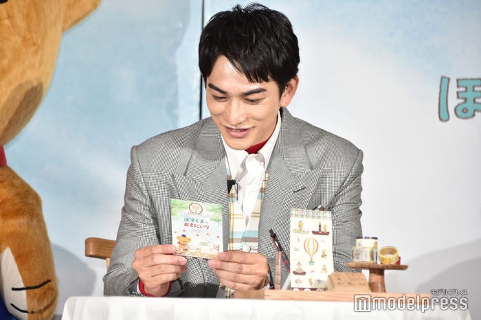 祖母への手紙を読み上げる町田啓太(C)モデルプレス