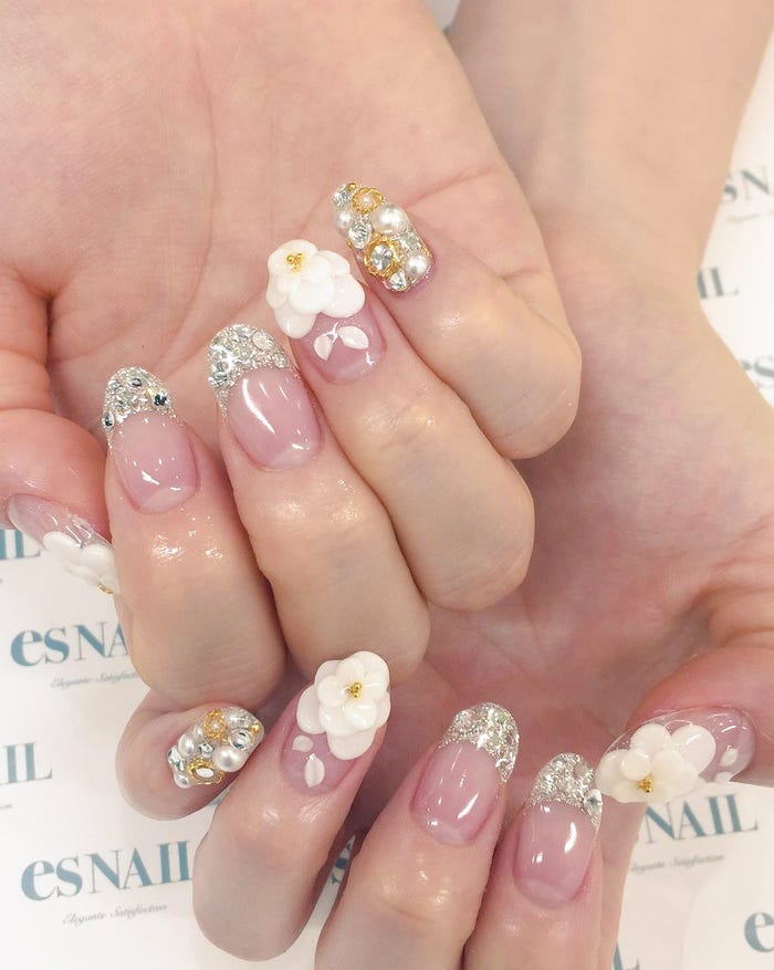 大きなカメリアがリッチな気分にしてくれそう(画像提供:esNAIL)