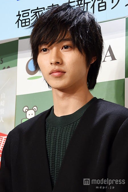 女子の話題を独占した 今年のイケメン は 山崎賢人 野村周平 窪田正孝ら ネット反響から活躍を振り返る モデルプレス 女子の話題を独占した 今年のイケメン は 山崎賢人 野村周平 窪田正孝ら ネット反響から活躍を振り返る モデルプレス