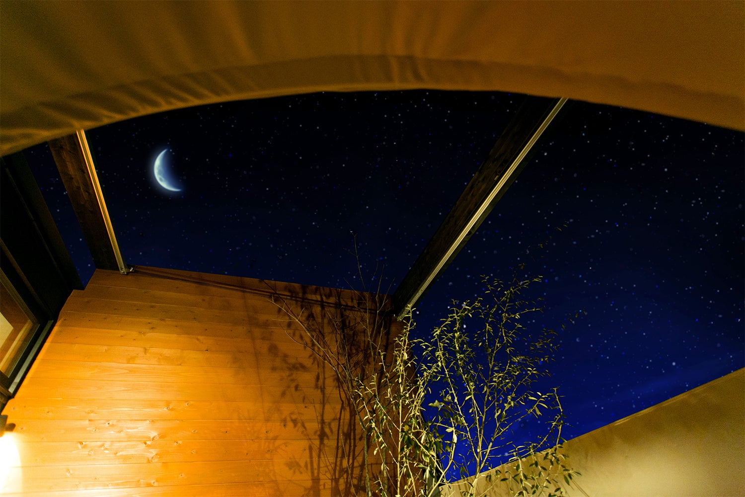 ムーンライトヴィラ 河口湖大橋／画像提供：ブッキングリゾート