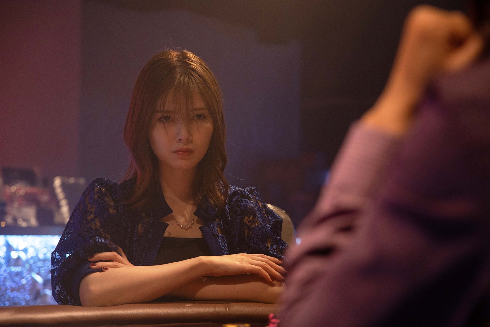 白石麻衣（C）迫稔雄／集英社（C）2022映画「嘘喰い」製作委員会（C）エイベックス通信放送