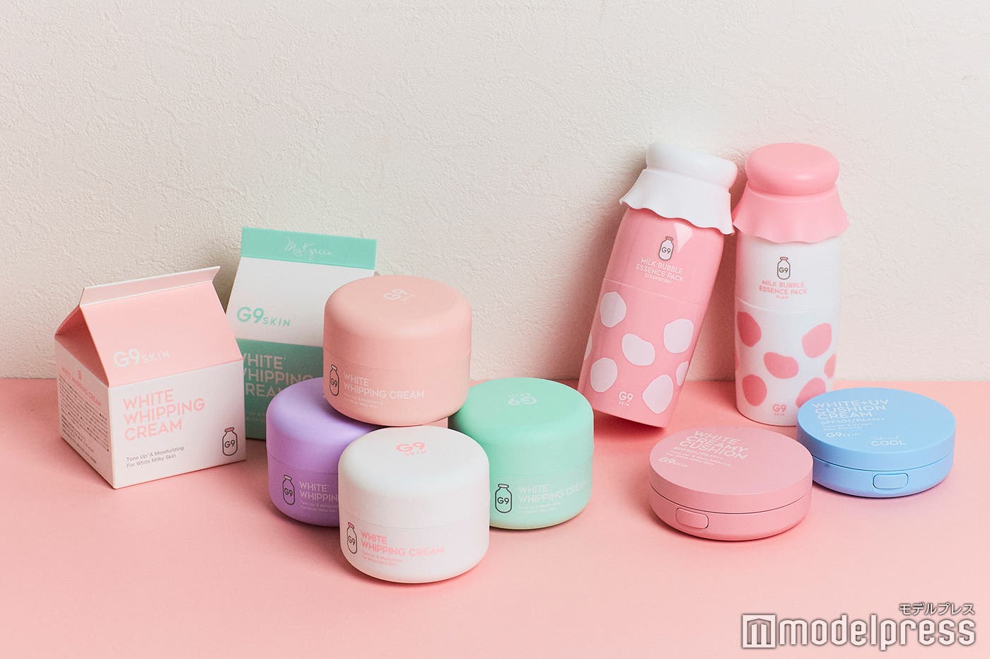 牛乳瓶のような「ミルクバブルエッセンスパック」。G9SKINシリーズ(C)モデルプレス