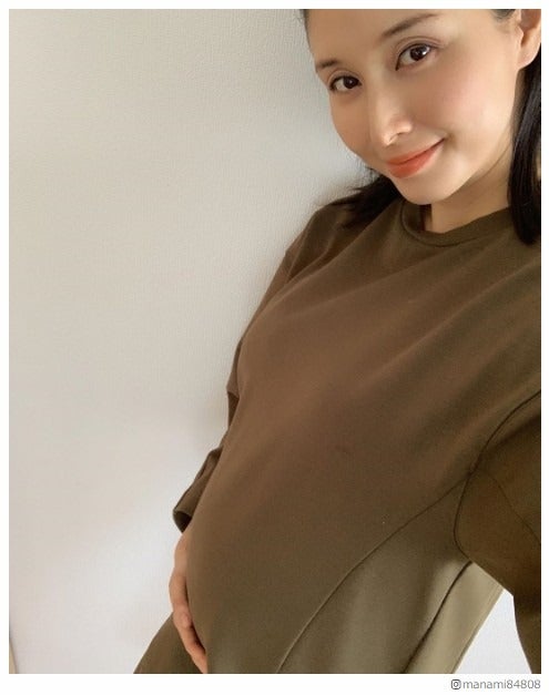 橋本マナミ、妊娠7ヶ月のふっくらお腹を披露 コロナの影響に不安吐露も