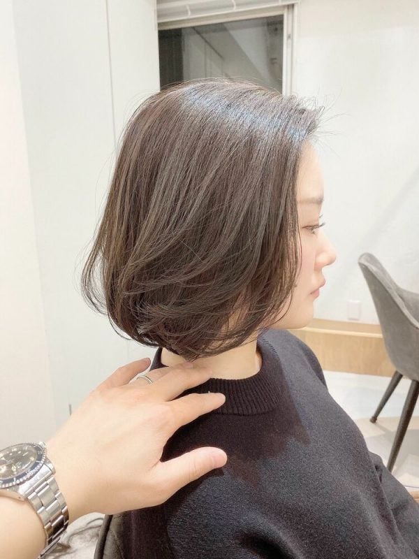 髪型 ボブ 分け目