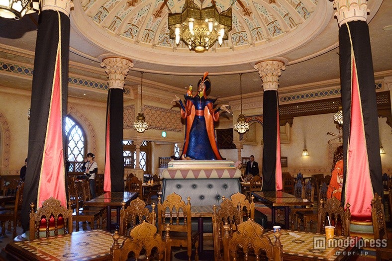 レストラン「カスバ・フードコート」店内