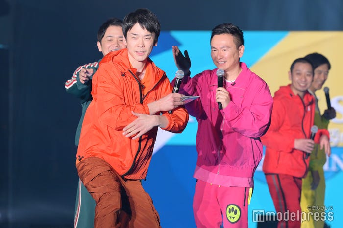 ランウェイの模様(C)モデルプレス