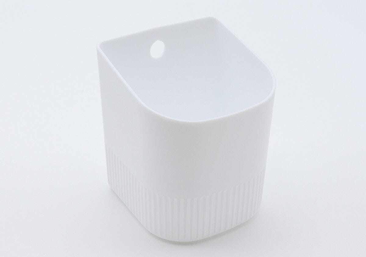 ダイソーの壁掛けプチポットのビジュアル