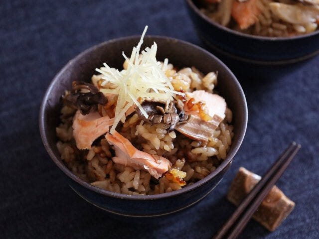 焼き鮭ときのこの炊き込みご飯