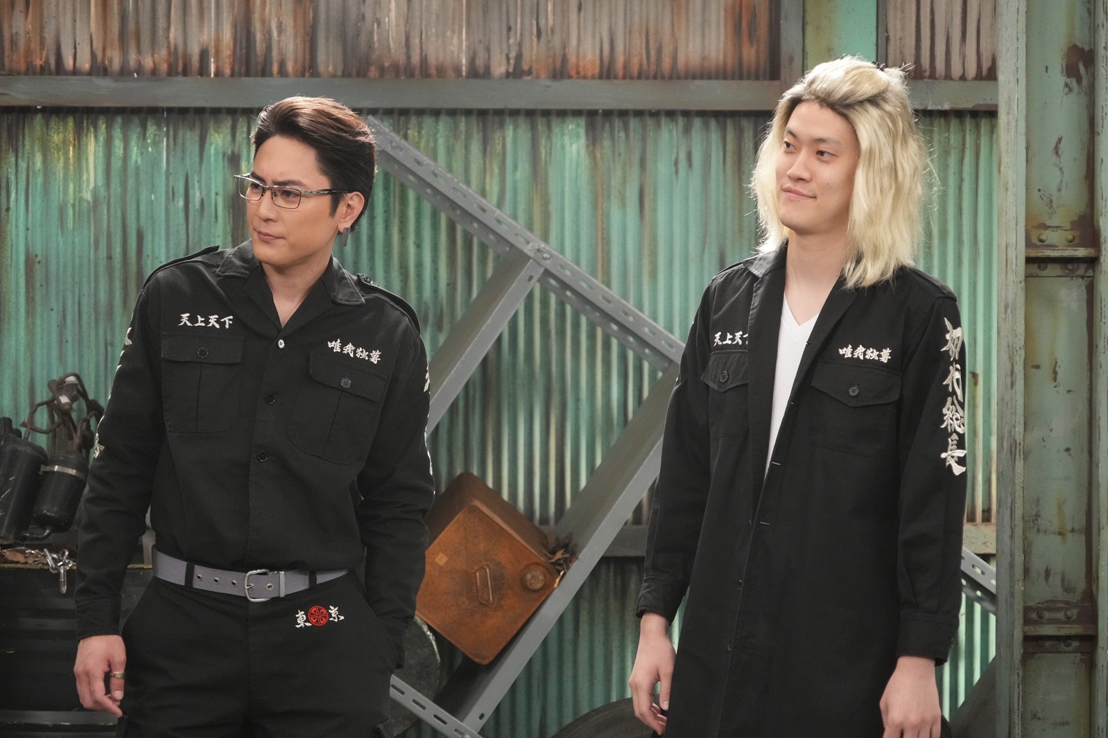 （左から）間宮祥太朗、粗品（C）フジテレビ