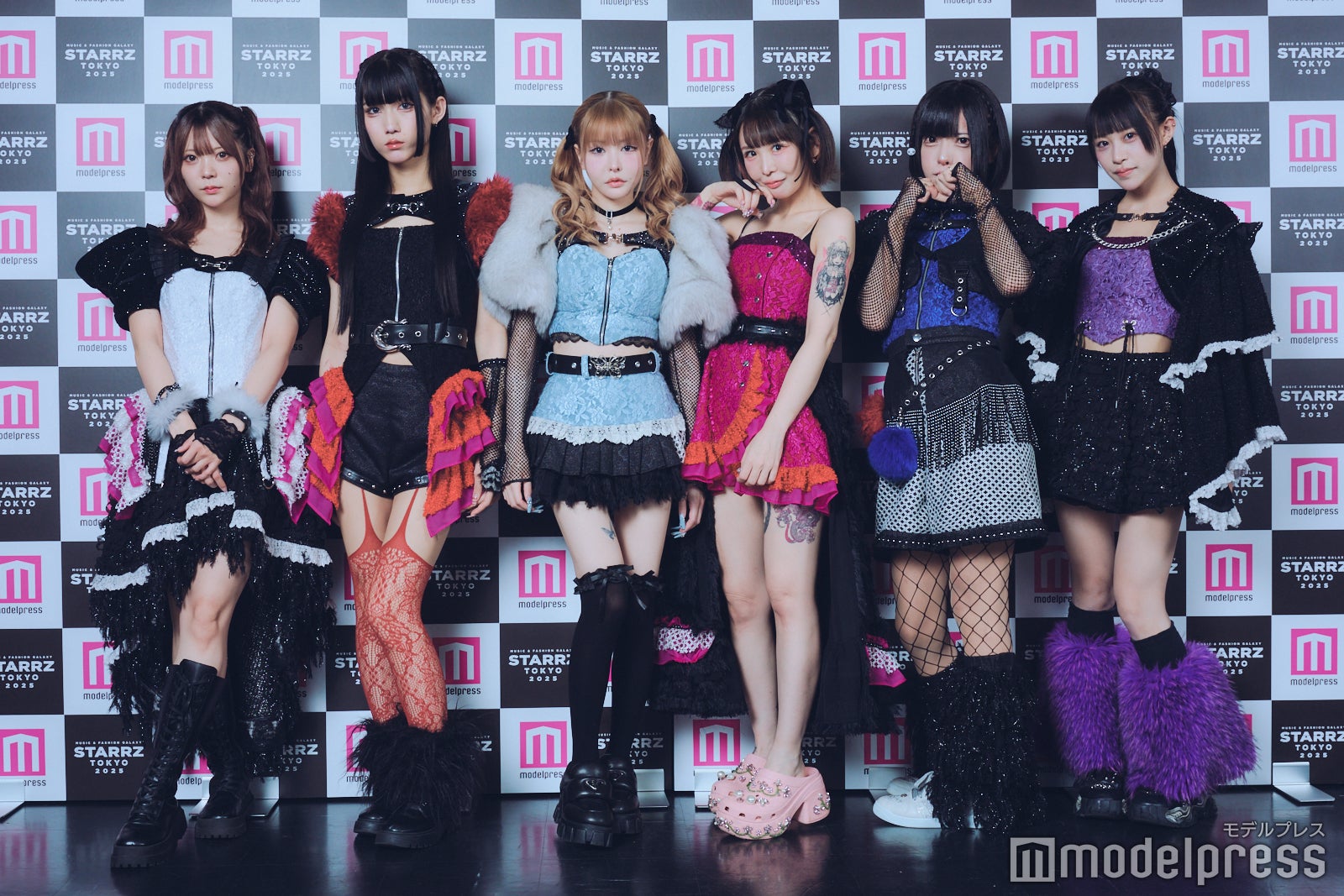 （左から）天國３ゅ姫、千椿真夢、戦慄かなの、大森靖子、猫猫猫はう、荼緒あいみ／ZOCX（C）モデルプレス