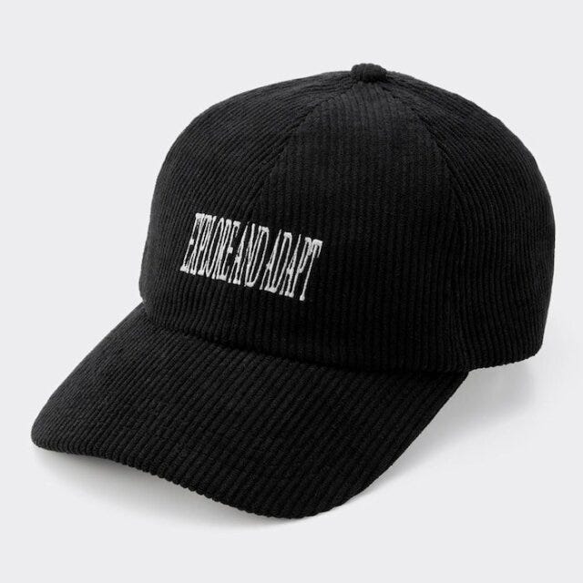 GU ベスト×ハーフジップ 今っぽコーデ フェミニンカジュアル EccO イラスト GU ベスト×ハーフジップ 今っぽコーデ フェミニンカジュアル EccO イラスト UVカットコーデュロイロゴキャップ