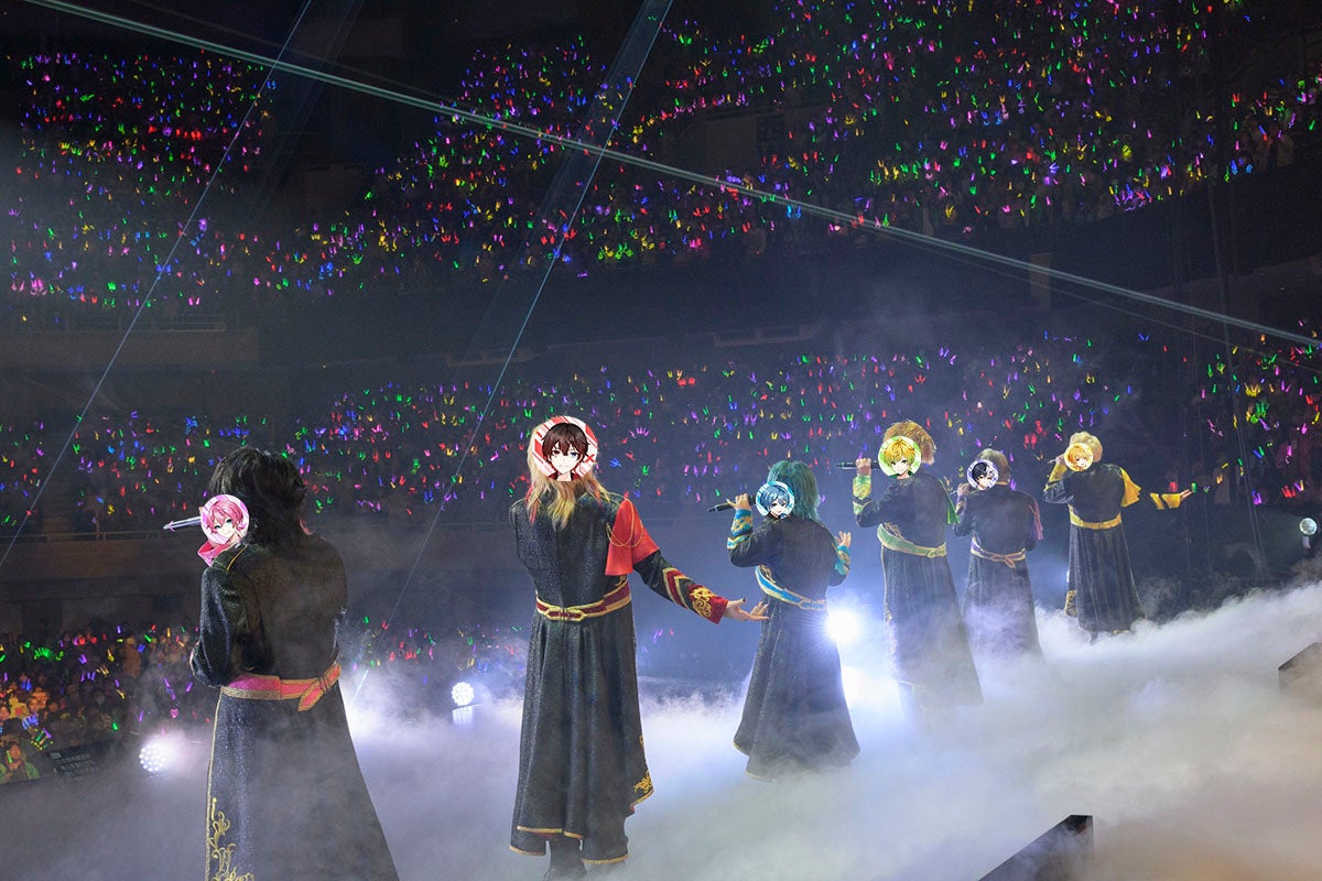 『AMPTAKxCOLORS　Special Live in 日本武道館「虹」』2024年8月1日、東京・日本武道館／林晋介・原田圭介撮影