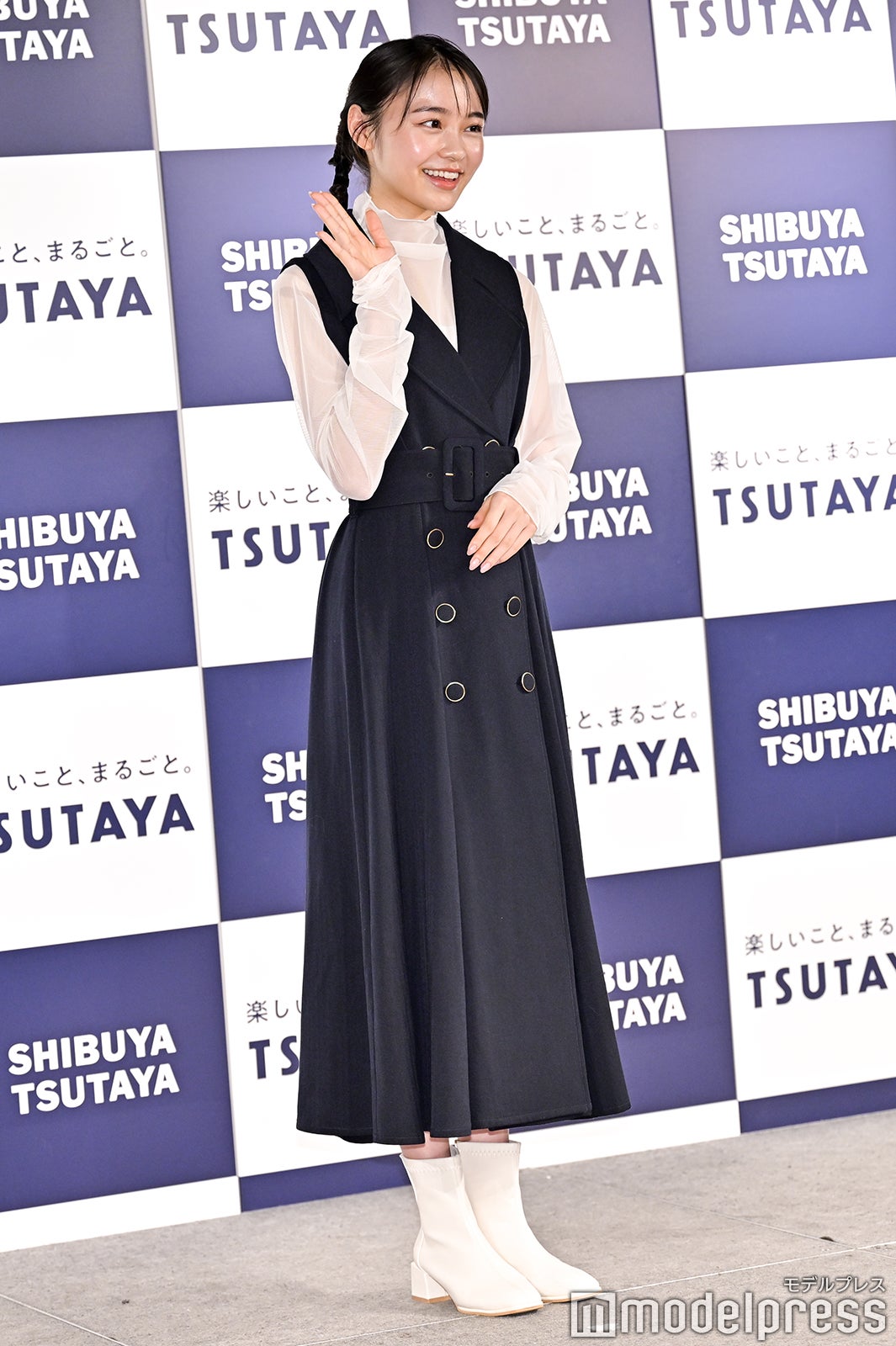 林芽亜里（C）モデルプレス