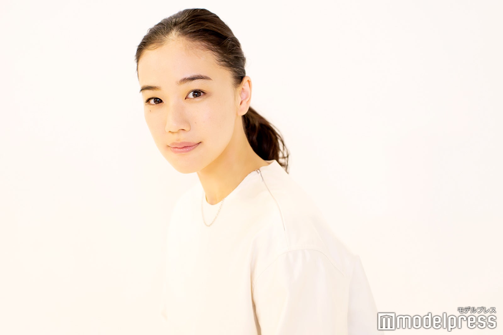 蒼井優 高橋一生とのラブシーンは 背中で演じた 夫に言えない秘密はある にも回答 ロマンスドール インタビュー モデルプレス