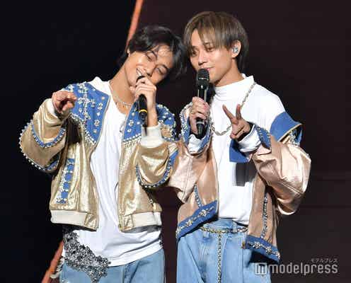 King & Prince、新体制初の全国ツアーで日本初の挑戦 “誰も置いていかない”2人の愛と優しさ<「King & Prince LIVE TOUR 2023 ~ピース~」ライブレポート>
